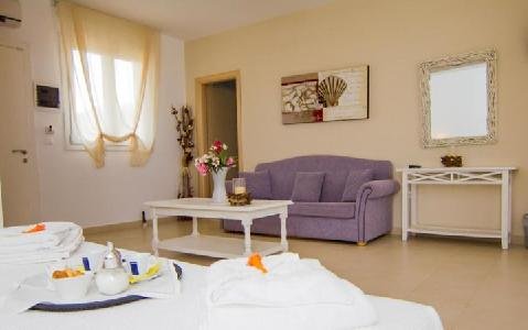White Hill Hotel, Durres