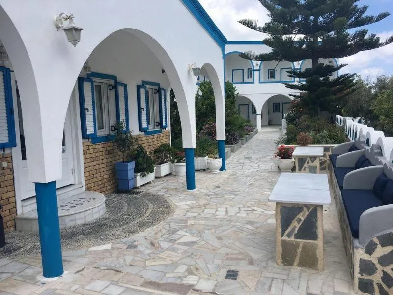 General view, Lodos, Santorini