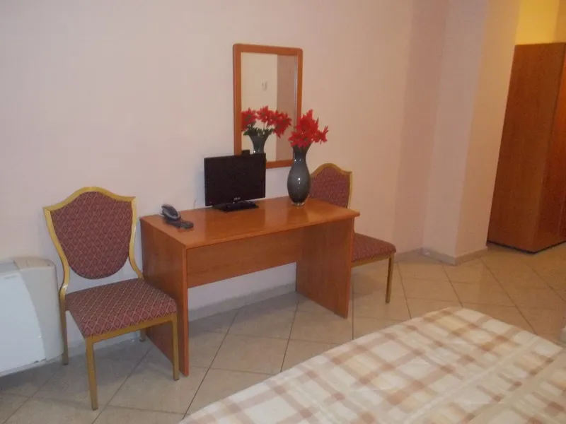 Room, Royal Hotel Montevergine, Naples