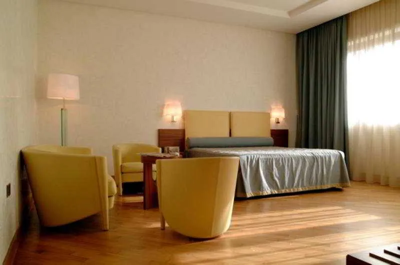 Room, Solofra Palace, Naples