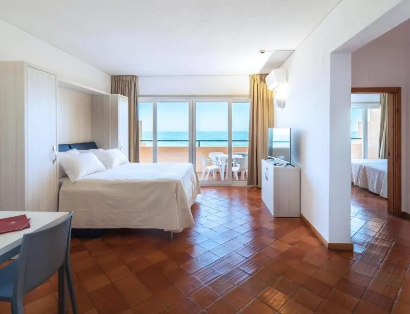 APARTMENT SEA VIEW Room, Meia Praia Lagos, Algarve