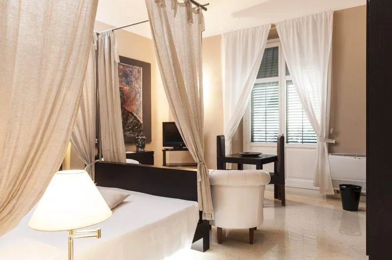 DOUBLE SUPERIOR Room, Palazzo Brunaccini, Palermo