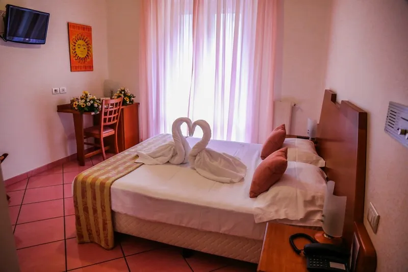 Double or Twin SUPERIOR Room, Hotel San Pietro, Naples