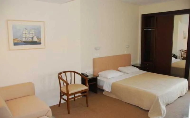 Room, Saint George, Thessaloniki