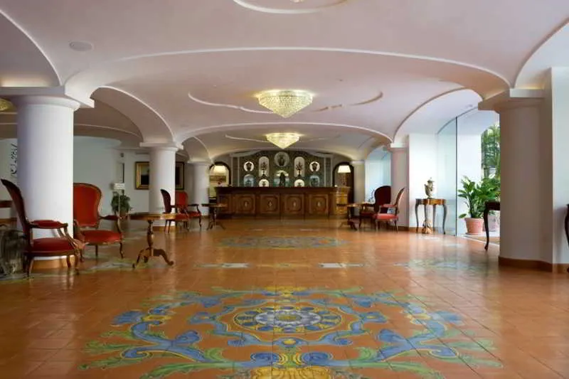 Lobby, Grand Hotel la Favorita, Naples