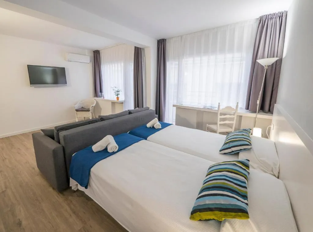 Room, Hotel Checkin Victoria, Costa Brava