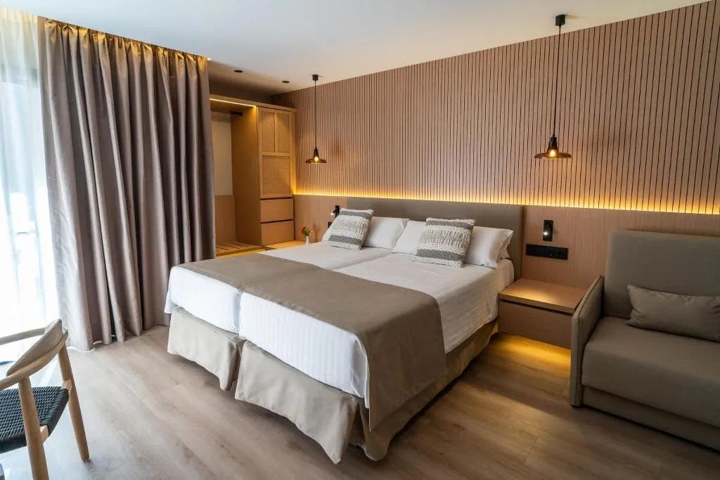 Room STANDARD Room, PortBlue Club Pollentia Resort & Spa, Majorca