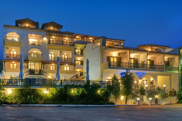Leandros Chalkidiki, Thessaloniki