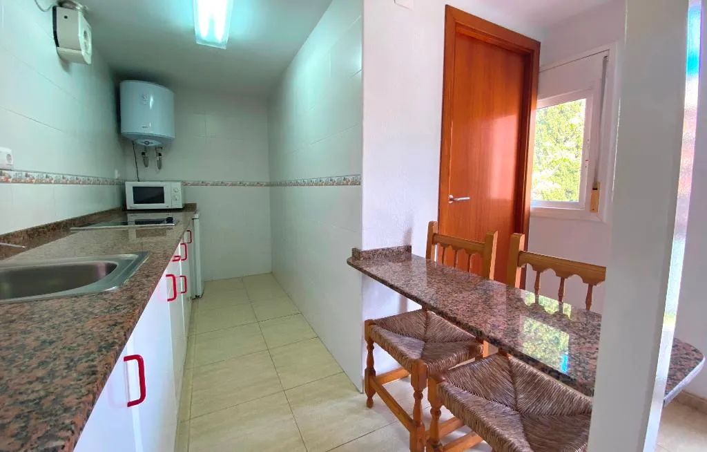 STUDIO CAPACITY 2 Room, Corcega, Costa Dorada