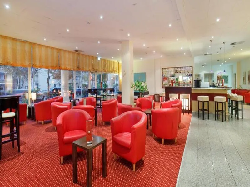 Bar, Premier Inn Berlin City Süd, Berlin