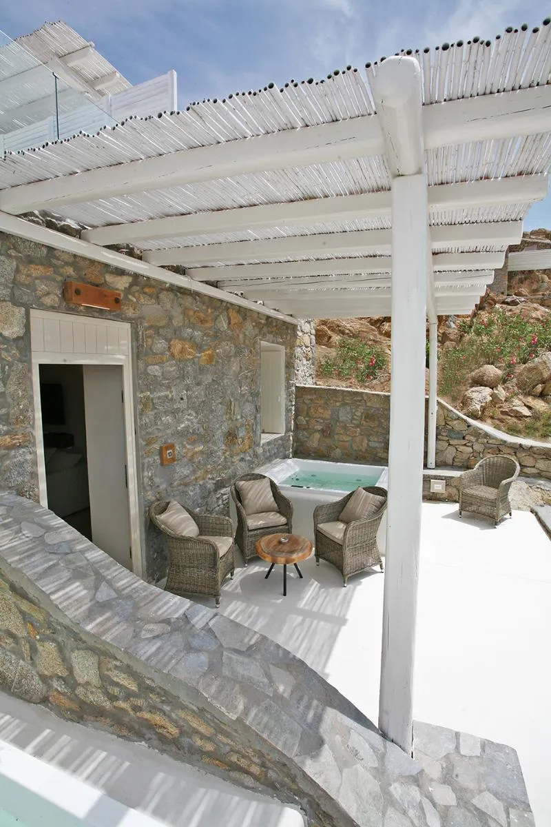 JUNIOR SUITE WITH JACUZZI Room, Atlantis Beach Residence, Mykonos