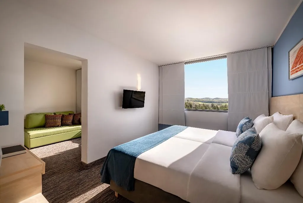 JUNIOR SUITE STANDARD Room, Valamar Diamant Hotel, Istria