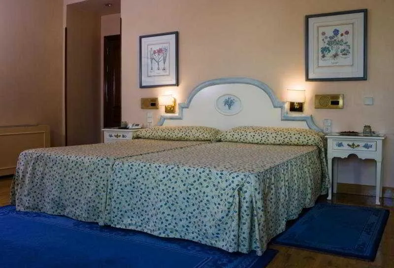 Room, Infanta Isabel, Madrid