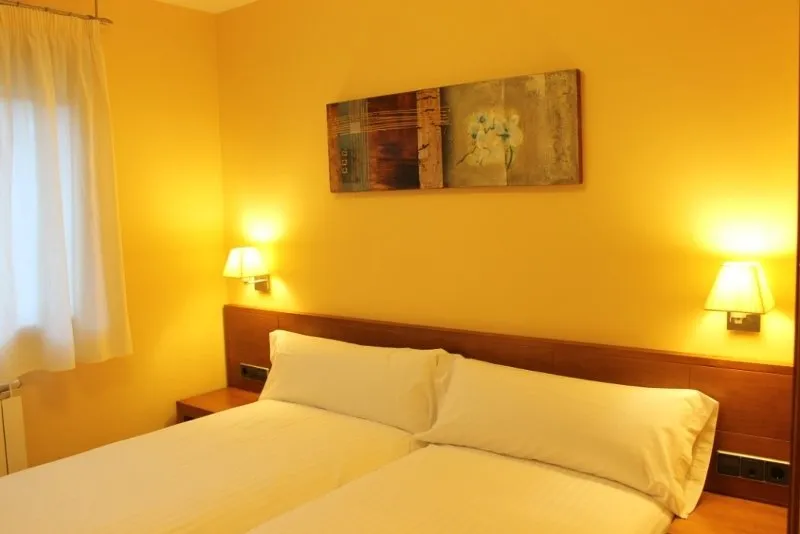 Room, Costarasa Apartamentos, Costa Brava