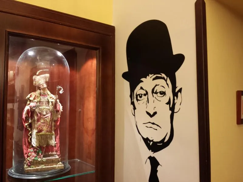 Lobby, Neapolis, Naples