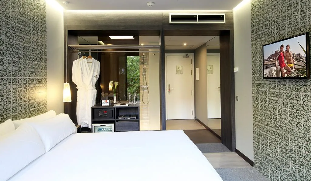 DOUBLE SINGLE USE PREMIUM Room, TWO Hotel Barcelona by Axel Adults Only, Barcelona