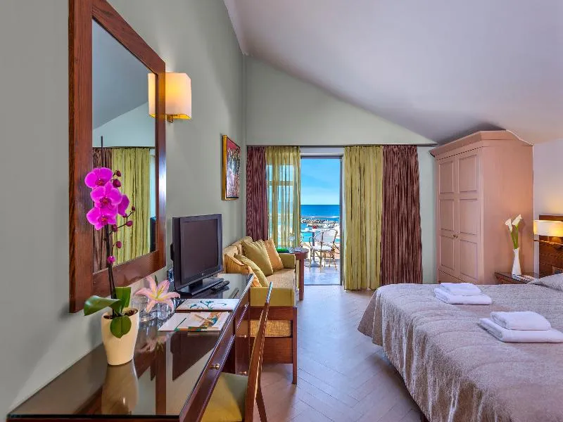 Room, Porto Platanias Beach Resort & Spa, Crete