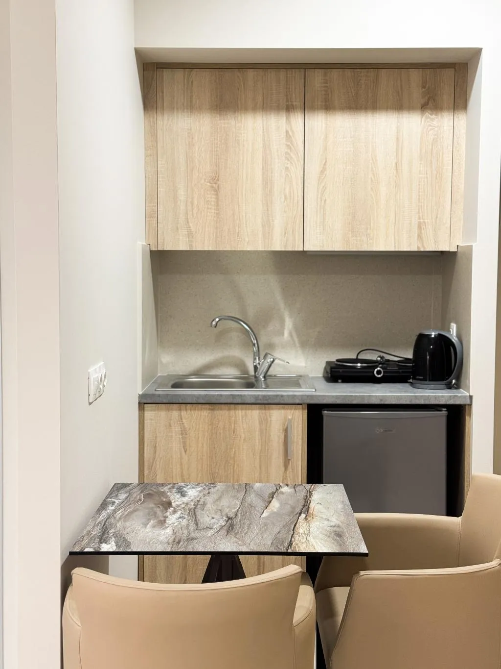 STUDIO BASIC Room, Acropolis Apartments, Crete