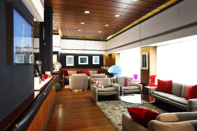 Lobby, Mediolanum, Milan