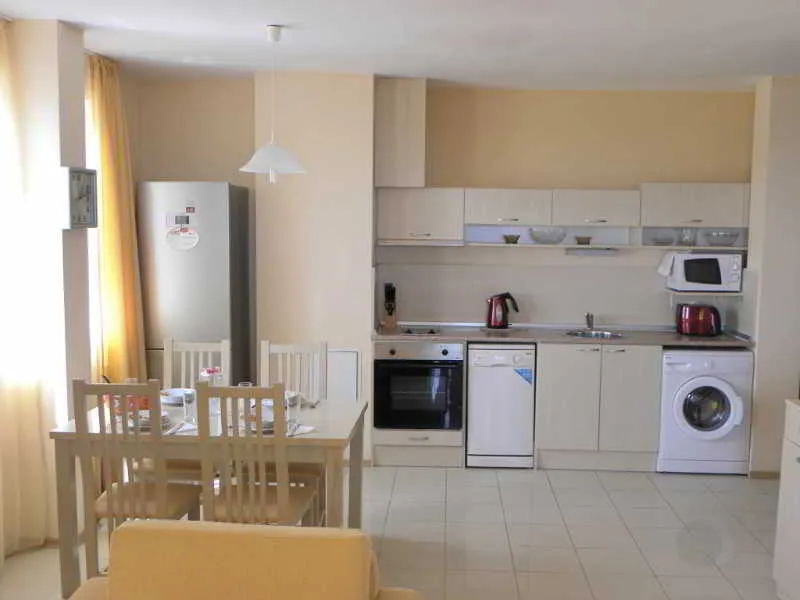 Room, Harmony Hills, Varna