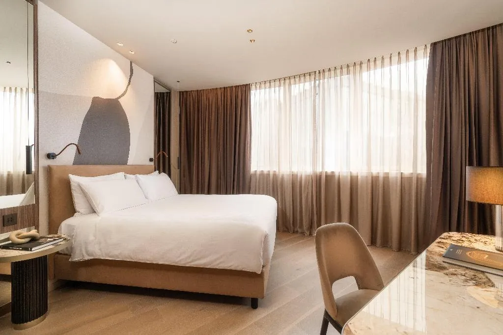 DOUBLE PREMIUM Room, Crowne Plaza Milan City, Milan