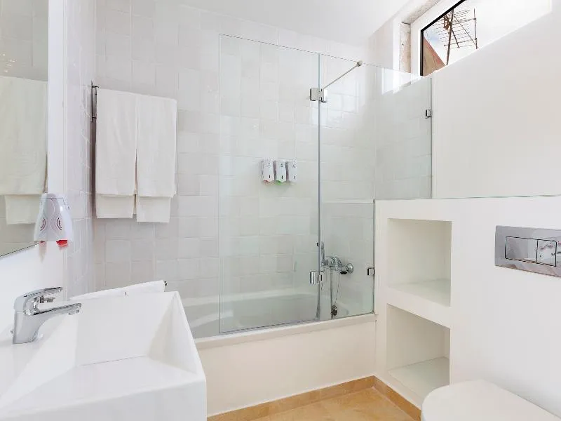 APARTMENT STANDARD Room, Hello Lisbon Castelo Apartments, Lisbon