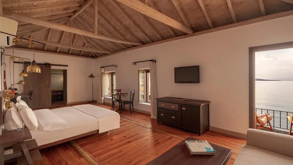 Room, Flamm, Bodrum