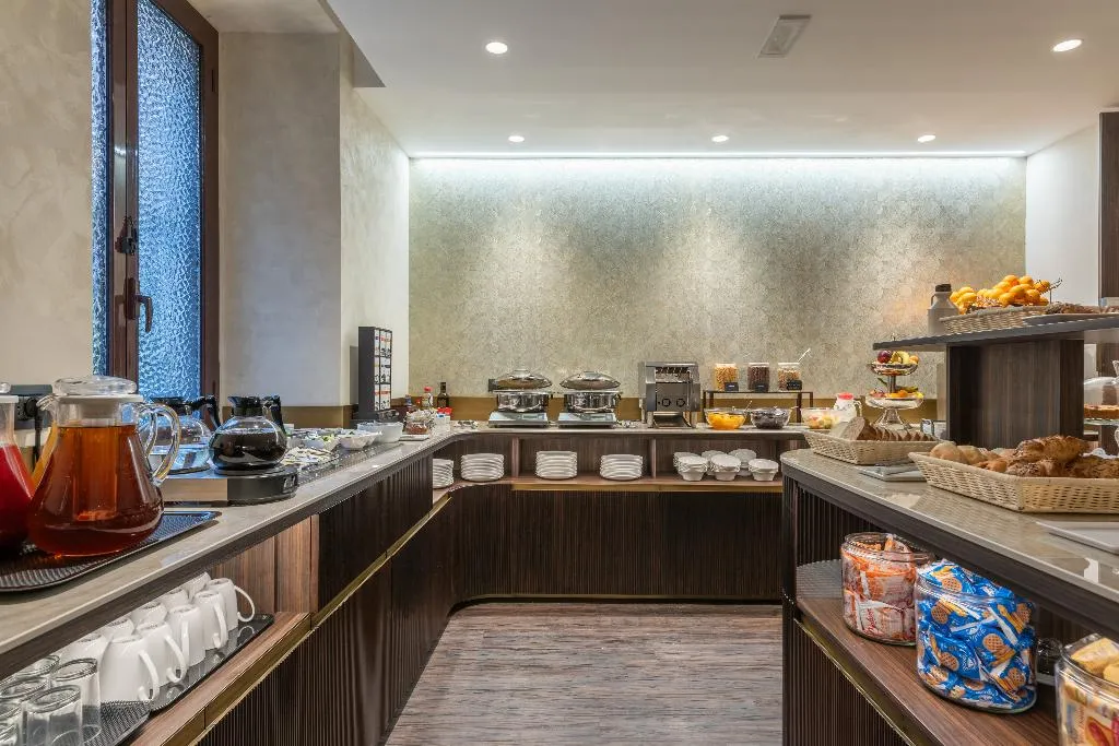 Restaurant, Hotel Raffaello, Sure Hotel Collection by Best Wes, Rome