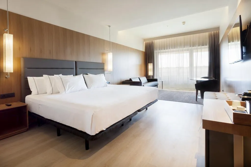 TRIPLE STANDARD Room, AC Barcelona Sants, Barcelona