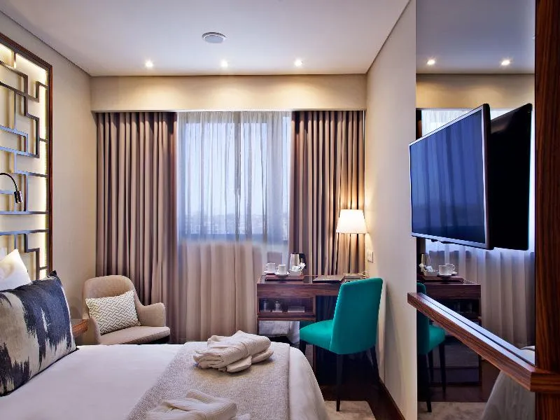 DOUBLE STANDARD Room, Turim Saldanha, Lisbon