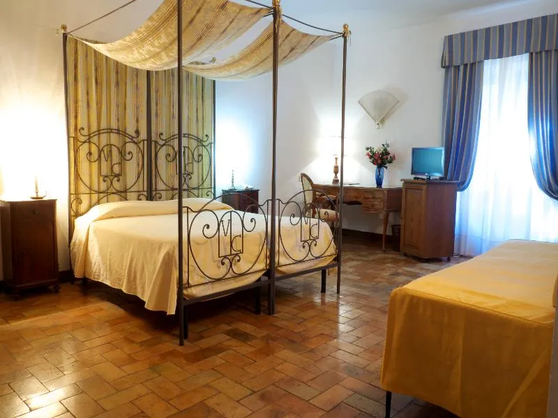 Room, Villa Ciconia, Perugia