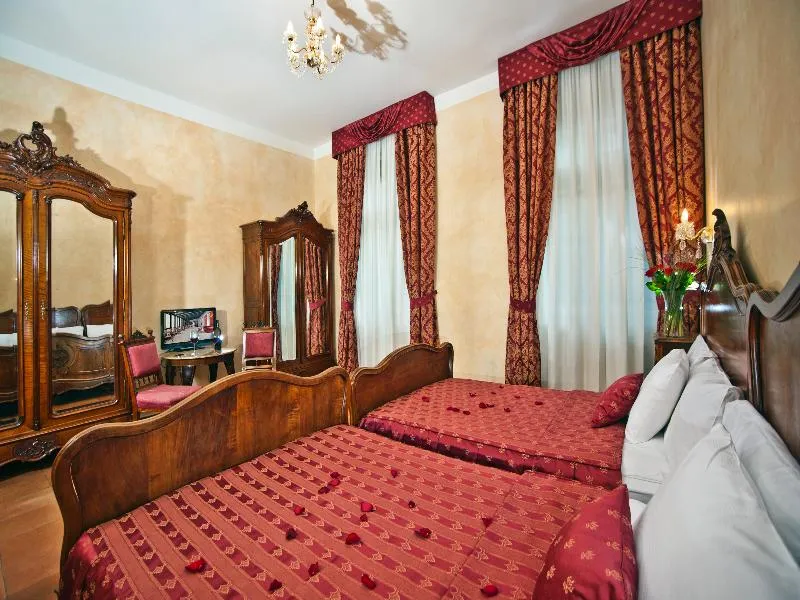Room, Caesar Prague, Prague