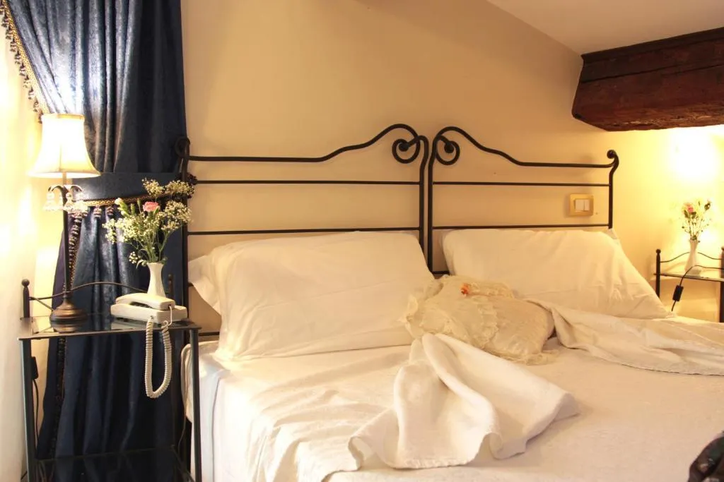 Double or Twin STANDARD Room, Ca' Riccio, Venice