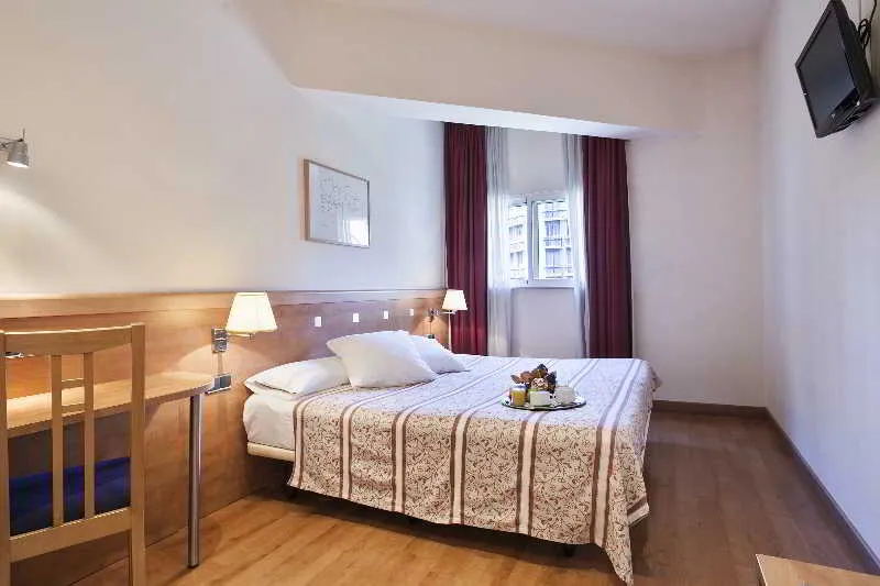 DOUBLE STANDARD Room, Acta Antibes, Barcelona