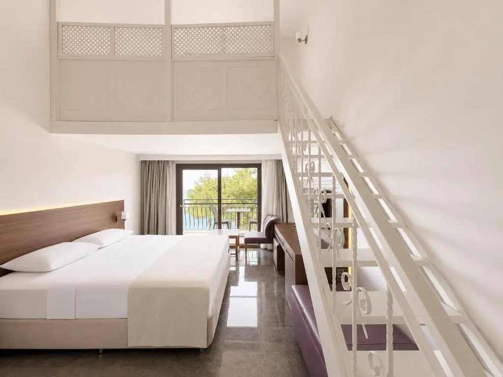 Room, Altamare By Luna Collection, Izmir