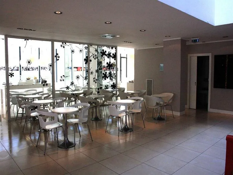 Bar, iH Hotels Milano Watt 13, Milan
