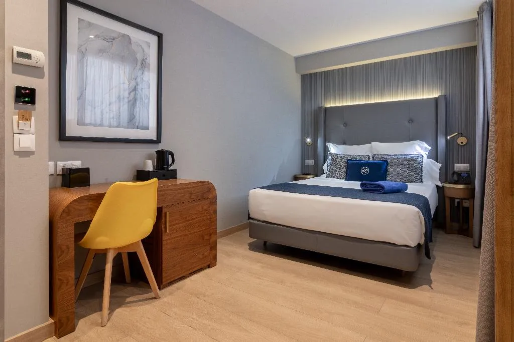 DOUBLE SINGLE USE INNER Room, Lima, Costa Del Sol