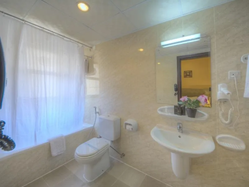 Room, Hyde Park, Dubai