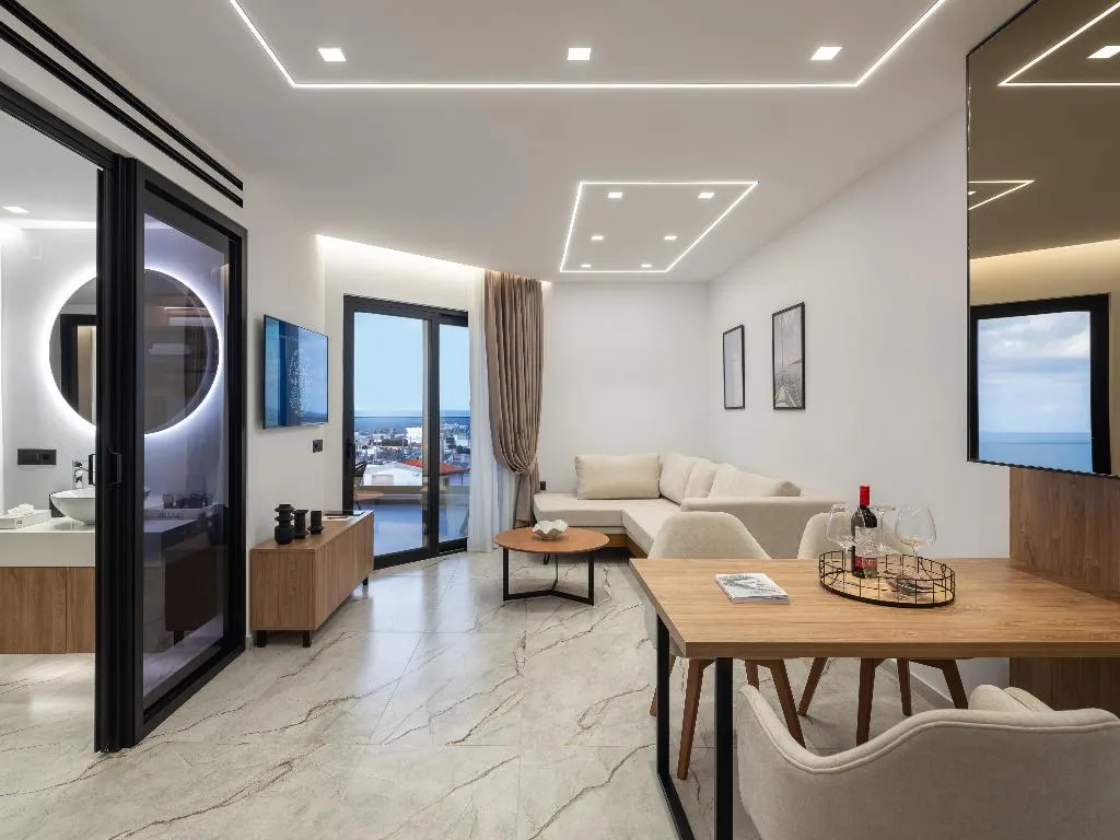 SUITE WITH JACUZZI Room, Captain Napoleon Paterakis CNP Luxurious Suites, Crete