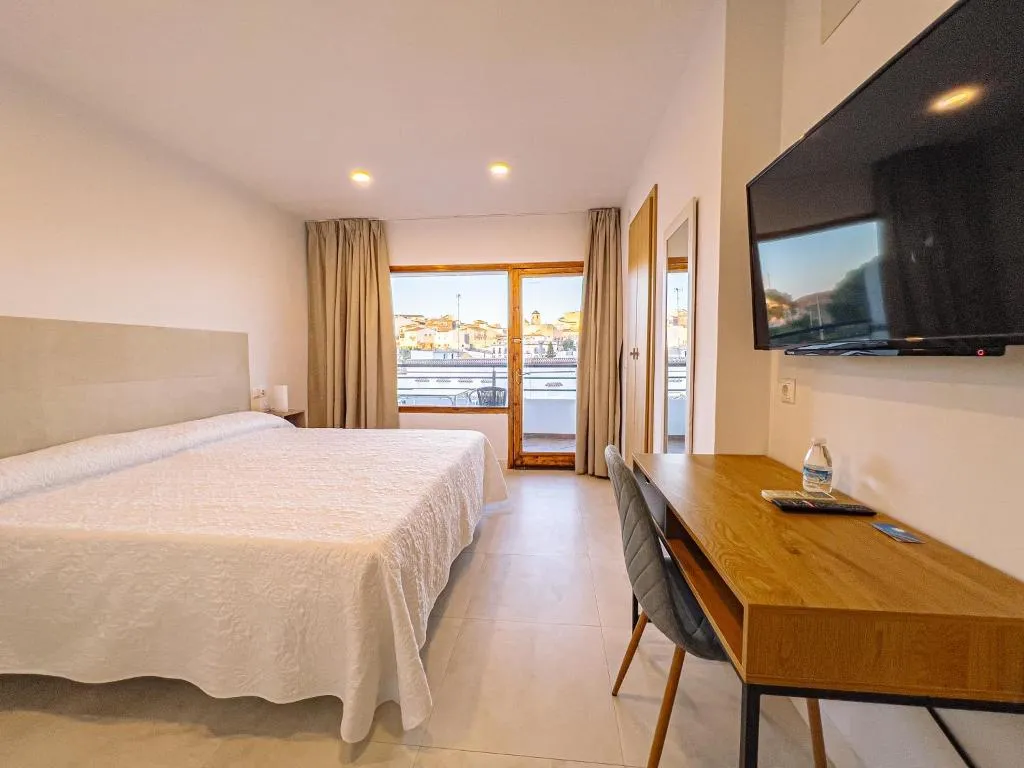 Double or Twin SUPERIOR WITH TERRACE Room, Hostal Sorbas, Andalucia