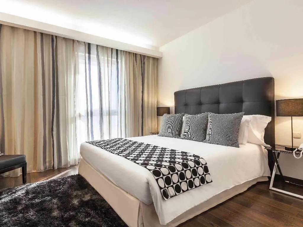 SUITE STANDARD Room, Mercure Lisboa Hotel, Lisbon