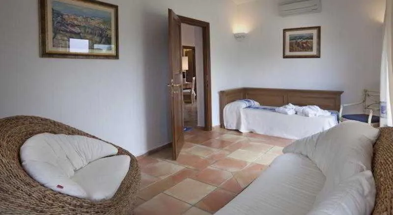 Room, Parco Degli Ulivi, Olbia