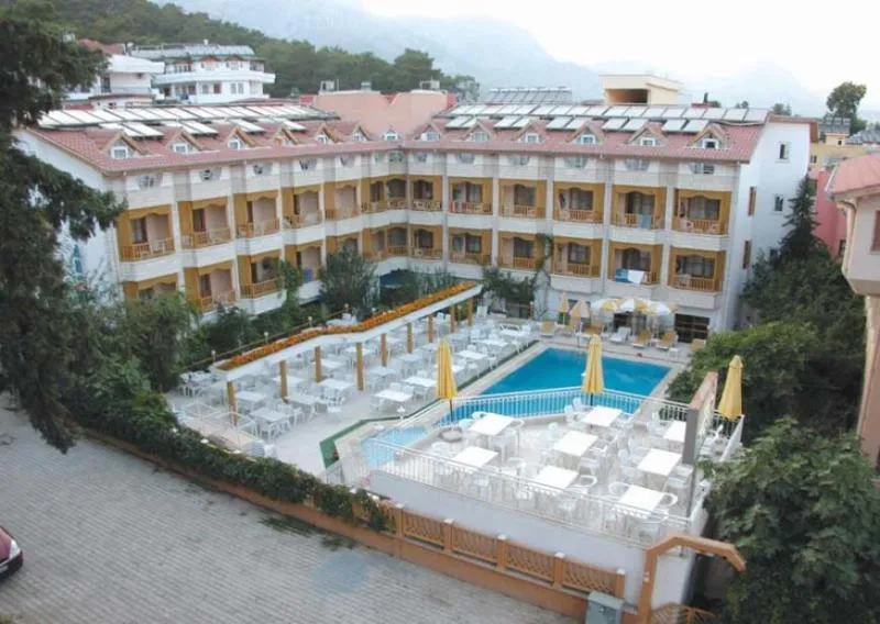 Pool, Mr. Crane, Antalya