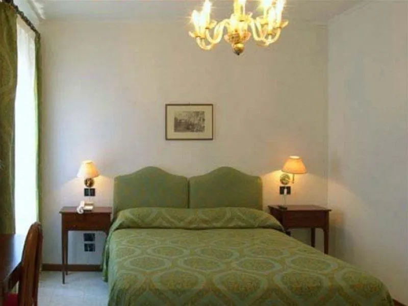 General view, Iris, Venice