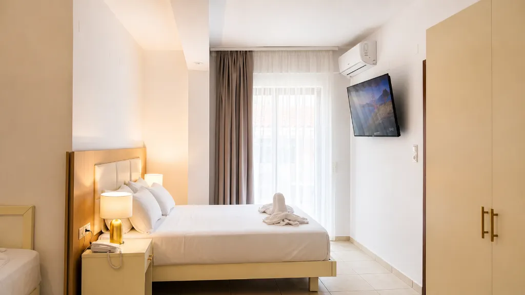 FAMILY ROOM STANDARD Room, St Constantin Hotel, Crete