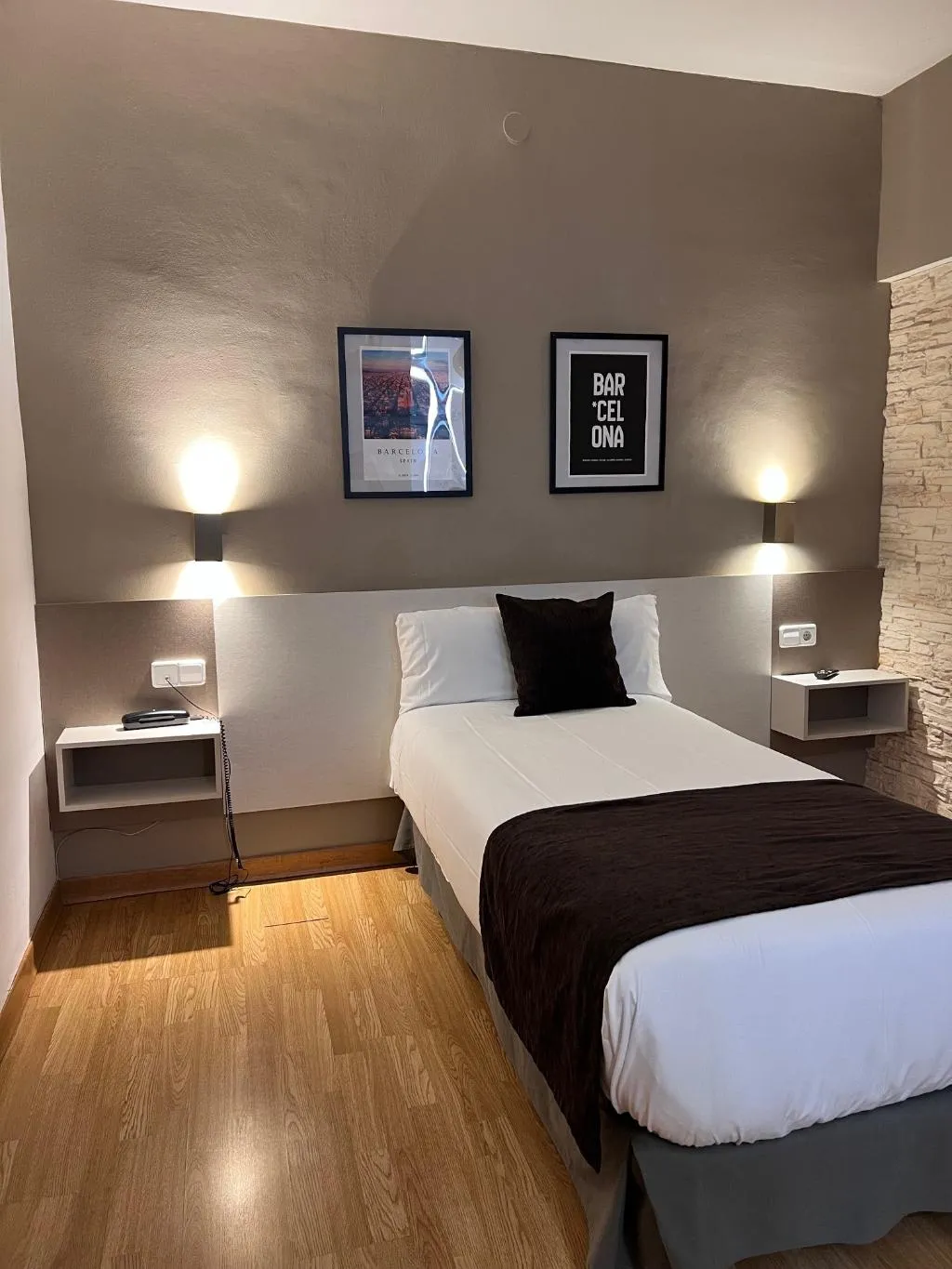 SINGLE INNER Room, Hotel Travessera, Barcelona