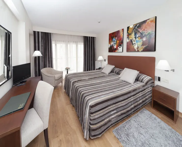 General view, Aparto-Hotel Rosales, Madrid