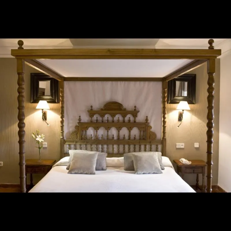 DOUBLE SUPERIOR Room, Parador de Sigüenza, Madrid