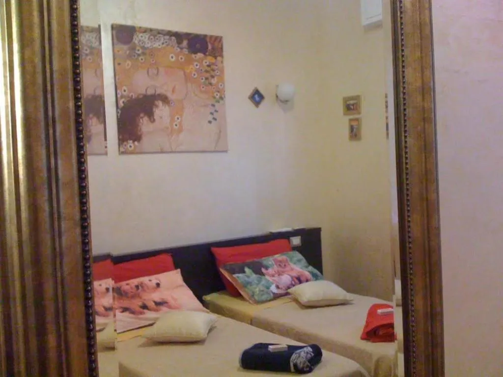 General view, Gala B&B, Rome