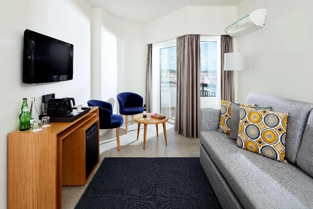 FAMILY ROOM CONNECTING ROOM Room, NH Lagos Algarve Resort, Algarve